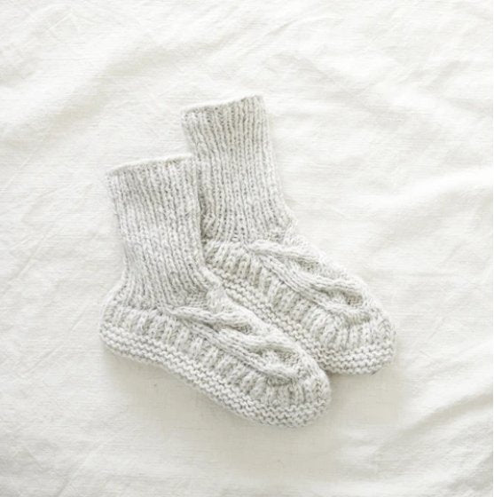 AURA QUE Cable Knit Wool Cosy Lined Slipper Socks - Cream UK Size 6-8 - Penny Brohn Shop