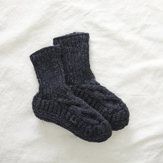 AURA QUE Cable Knit Wool Cosy Lined Slipper Socks - Dark Grey UK6-8 - Penny Brohn Shop
